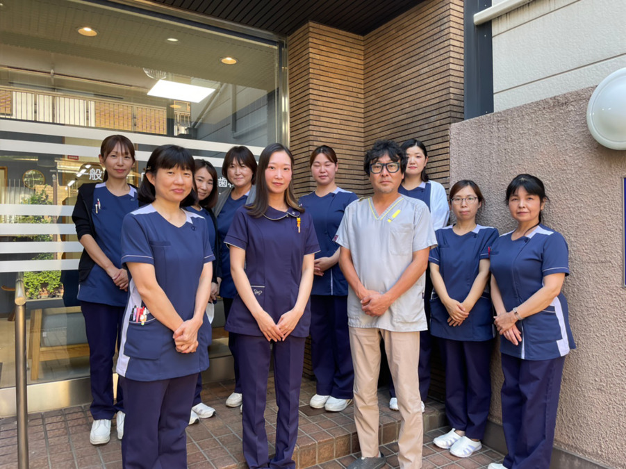 医療法人村上歯科医院（歯科衛生士の求人）の写真4枚目：院長の村上です。
スタッフ全員が働きやすい環境づくりに努めています。