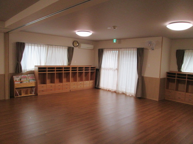 いずみ保育園の写真3枚目:幼児クラスの部屋