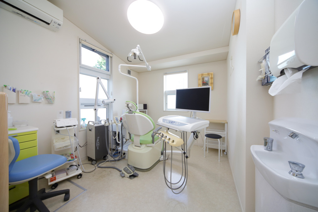なりのぼう歯科口腔外科クリニック（歯科衛生士の求人）の写真6枚目：ケアー専用ルーム