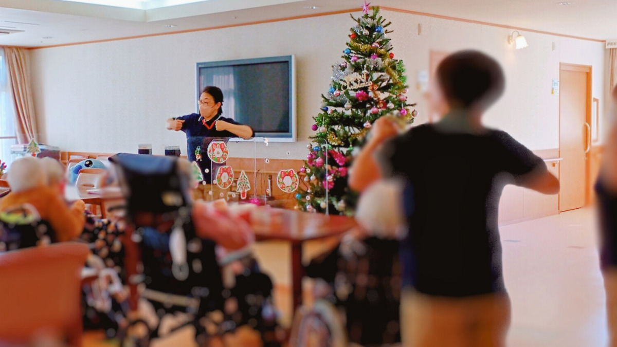 ルミエス松が丘有料老人ホームの写真13枚目：クリスマス会