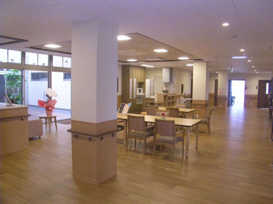 高齢者総合福祉施設ゆうりん苑(介護職/ヘルパーの求人)の写真3枚目: