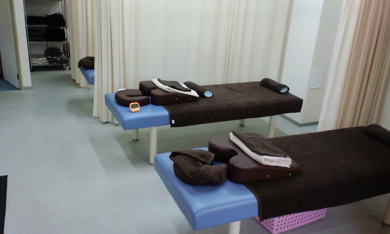 元祖　ほぐしと整体　吉川店の写真2枚目：吉川店店内