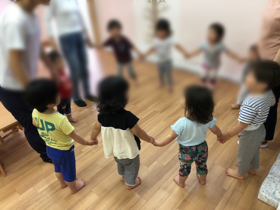 小規模保育園 かつら東口保育園(保育士の求人)の写真:子どもたちも先生も、全員が笑顔になれる園を目指していきましょう!