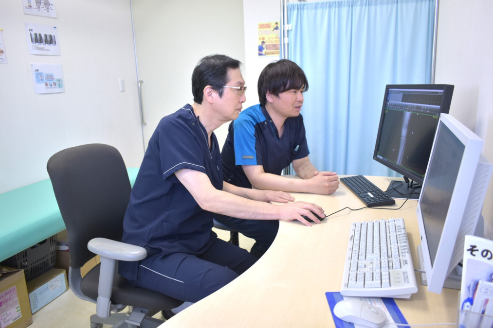 学校法人SBC東京医療大学附属　上青木整形外科（理学療法士の求人）の写真6枚目：Dr.と相談