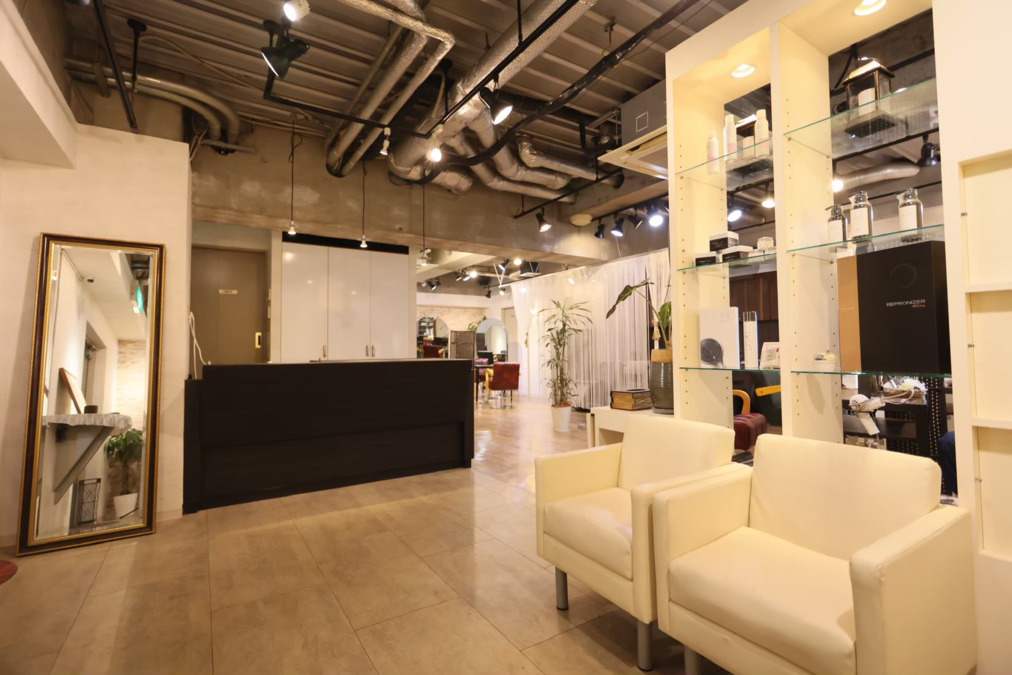 Stastny by Lumi 日ノ出町店の写真2枚目：
