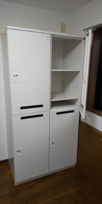 訪問看護ステーションささえーるの写真3枚目:たっぷり収納できる大きめのロッカーです。
もちろん、カギもついてます。