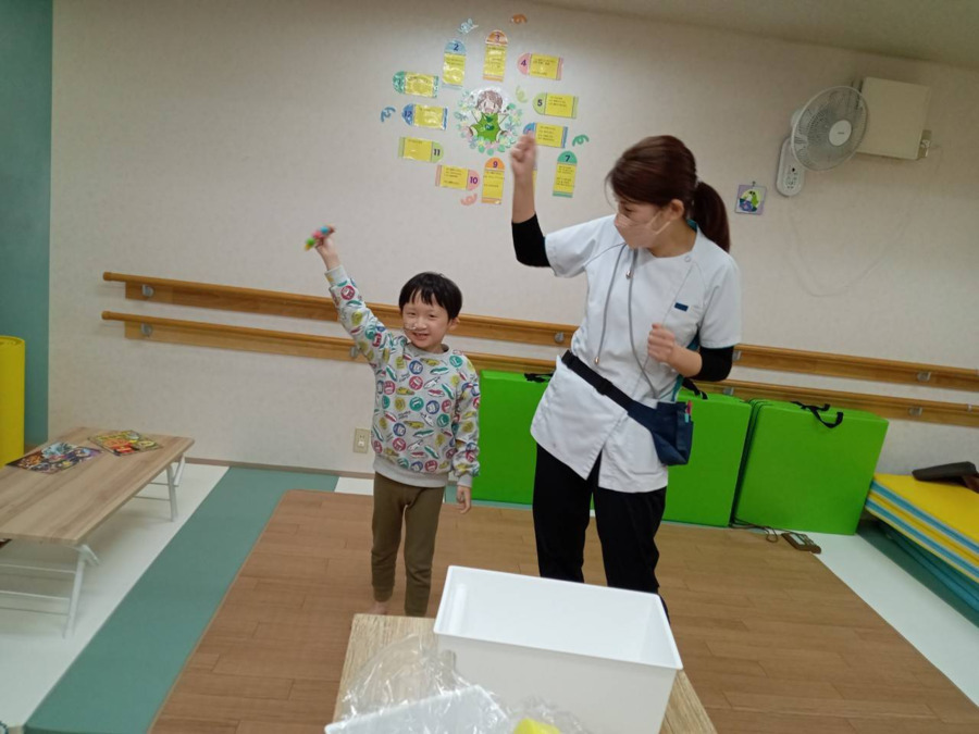 放課後等デイサービスすくすくすてっぷ（看護師/准看護師の求人）の写真2枚目：