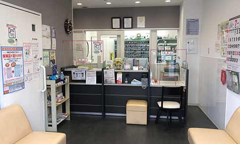 タカラ薬局 七隈（薬剤師の求人）の写真2枚目：タカラ薬局 七隈の内観