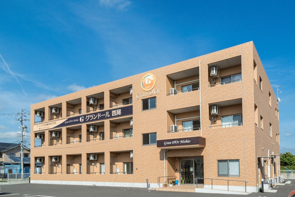 グランドール西尾の写真