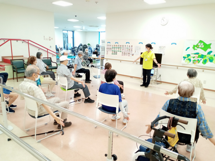リハビリデイケアのぞみ整形　スタジアム前（介護職/ヘルパーの求人）の写真2枚目：