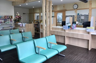 共創未来 気仙沼中央薬局（薬剤師の求人）の写真2枚目：共創未来 気仙沼中央薬局の外観