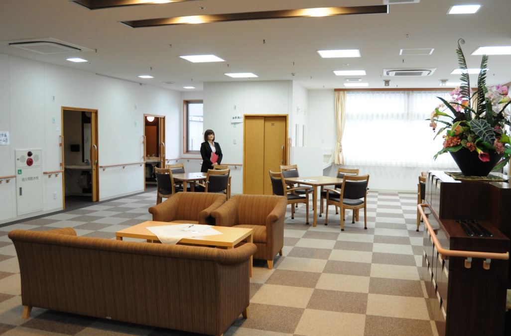 ミモザ三郷鷹野介護付きホームの写真2枚目：ミモザの職員一同、ご利用者に寄り添った温かい家庭的な介護の提供に努めております！