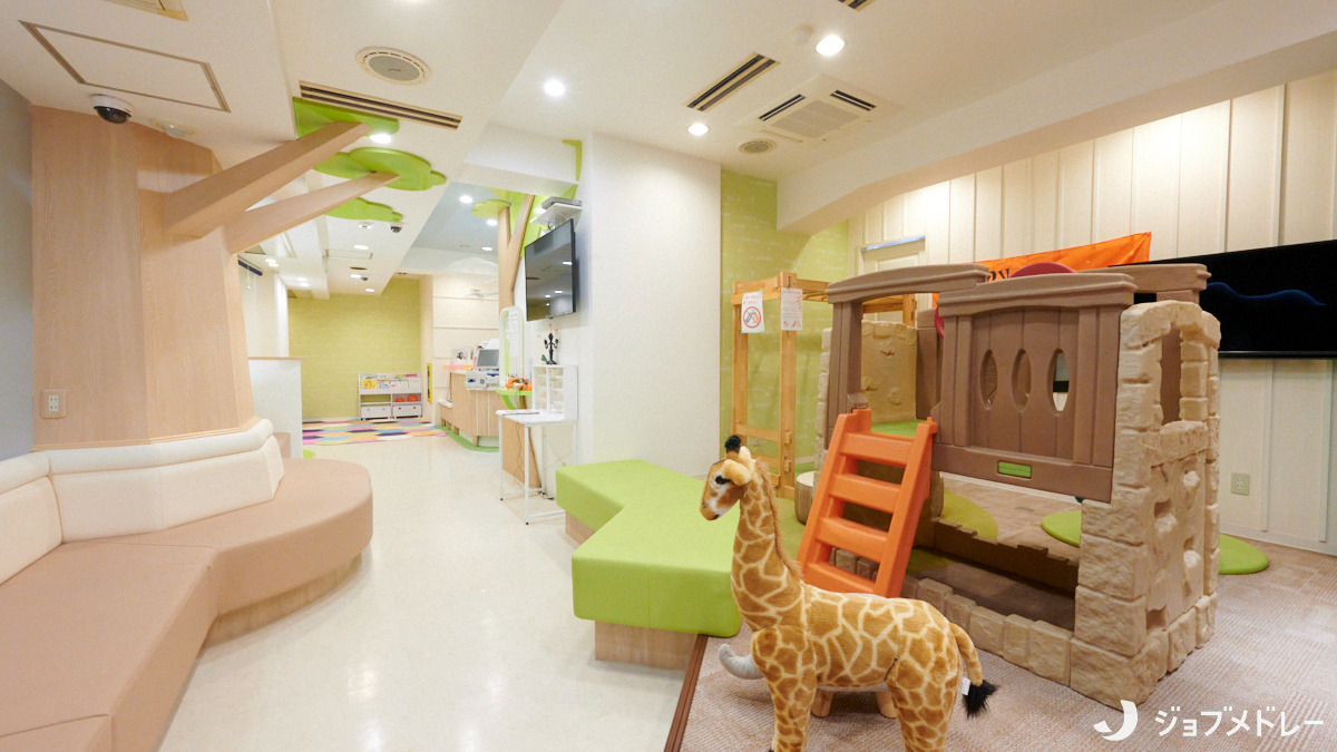 医療法人上本町おとな・こども矯正歯科（歯科衛生士の求人）の写真9枚目：お待ちの間も安心して楽しく過ごせるよう心がけています