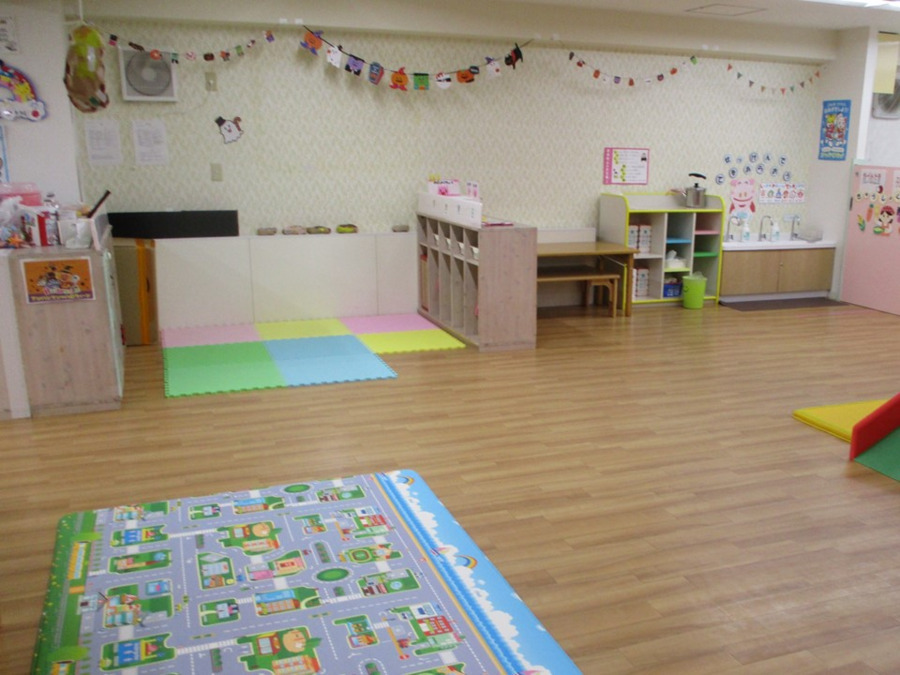 アートチャイルドケア パンプキンガーデン天満橋の写真3枚目:定員19名の小規模認可保育園で0~2歳児のお子さまの保育です。
