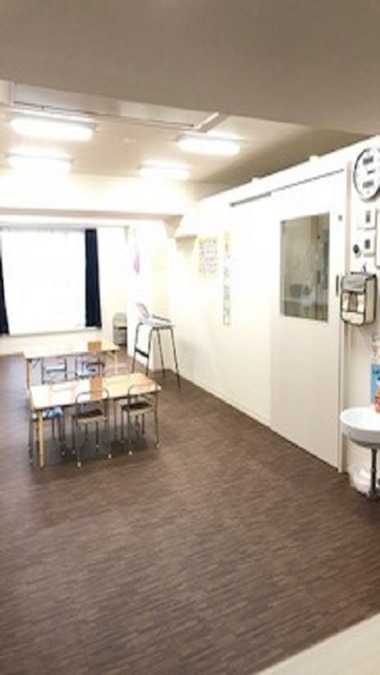 ちびっこランド日吉駅前園（保育士の求人）の写真3枚目：床暖房完備