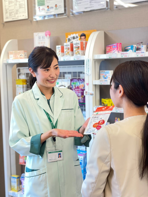 そうごう薬局柳崎店(調剤事務の求人)の写真7枚目:【サプリメント等の相談・販売】
一人ひとりにあった商品の提案をします