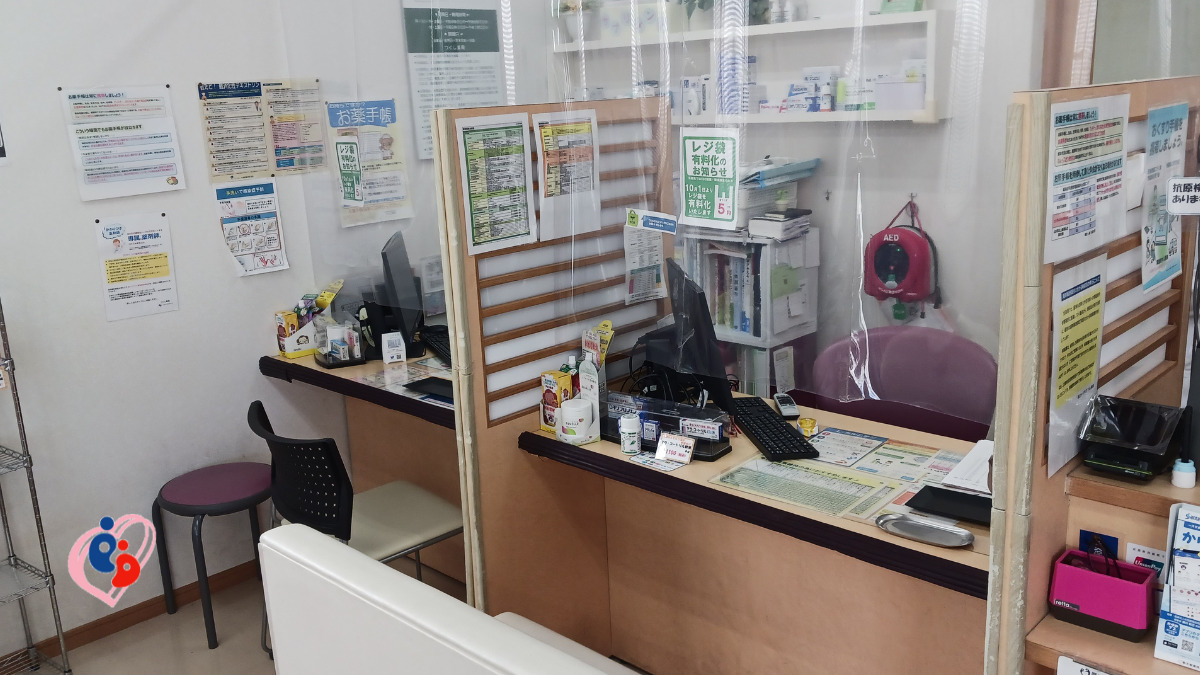 つくし薬局（薬剤師の求人）の写真2枚目：投薬ブースは3ブースあります。