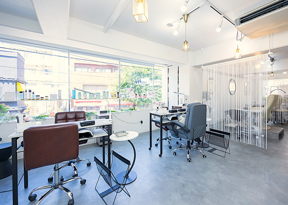 B+TREE 三軒茶屋店 Produced by INFINEEZ(ネイリストの求人)の写真3枚目: