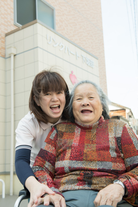 リンクハート下坂部（介護職/ヘルパーの求人）の写真3枚目：ご利用者様もスタッフも楽しいことが大好きです！
