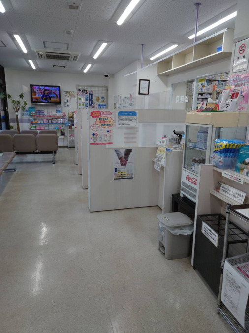 すみれ薬局の写真2枚目：すみれ薬局　待合室