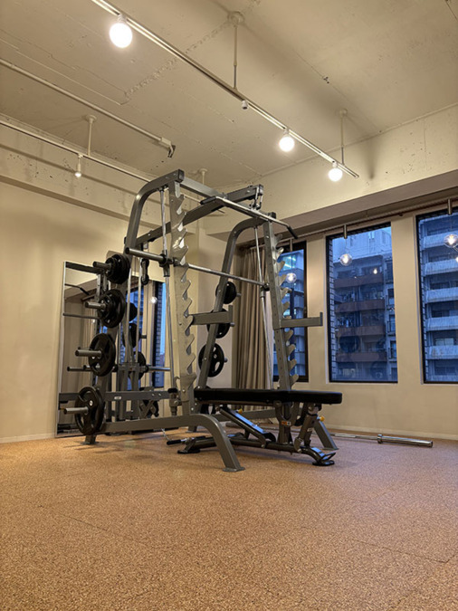 One beneFIT 谷町六丁目店の写真