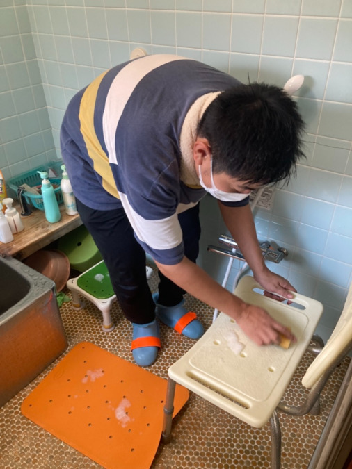 訪問介護サービス フィオレット（介護職/ヘルパーの求人）の写真2枚目：支援中の様子☆②