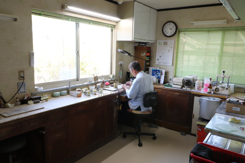よしだ歯科医院（歯科技工士の求人）の写真4枚目：技工室の様子です