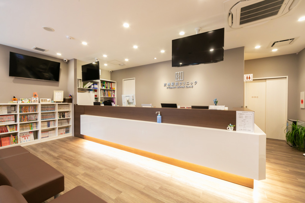 京橋駅前クリニック（看護師/准看護師の求人）の写真2枚目：モダンなクリニックです。