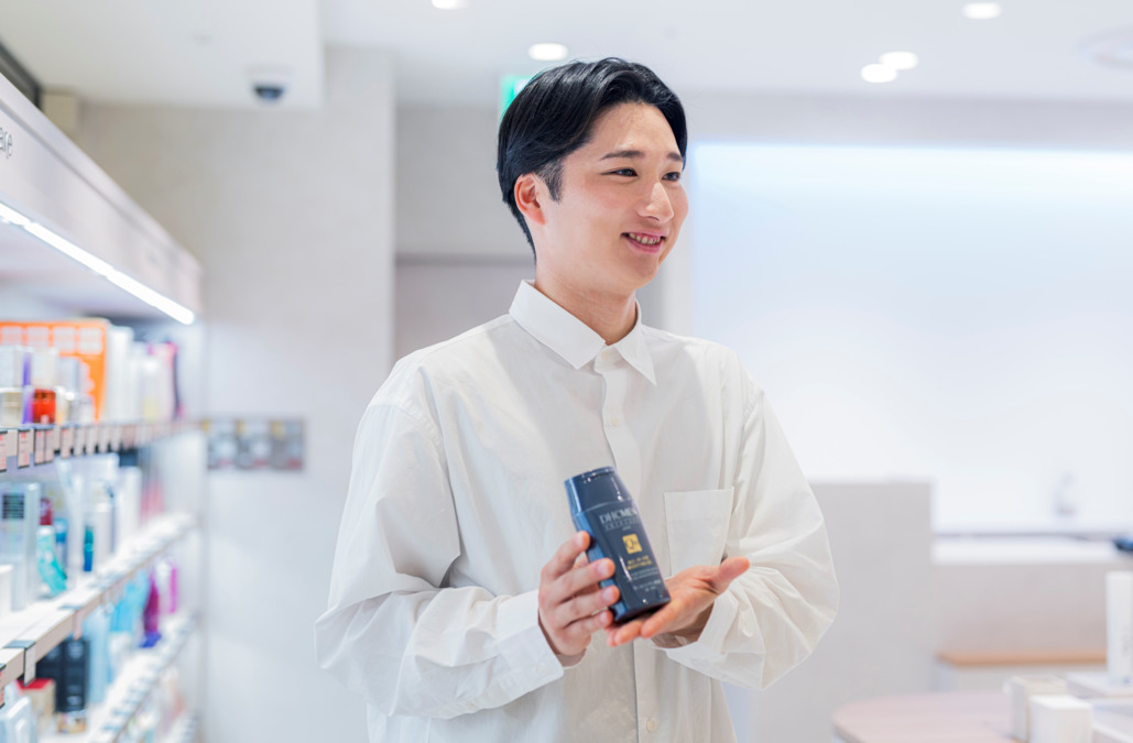 DHC スマーク伊勢崎直営店（美容部員の求人）の写真2枚目：