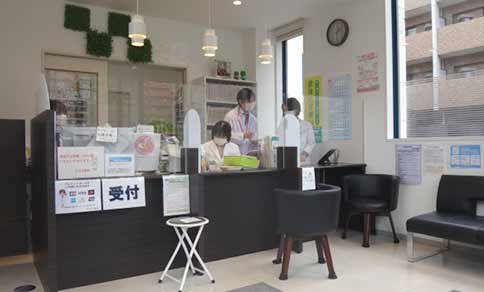 タカラ薬局 平尾（薬剤師の求人）の写真2枚目：タカラ薬局 平尾の内観
