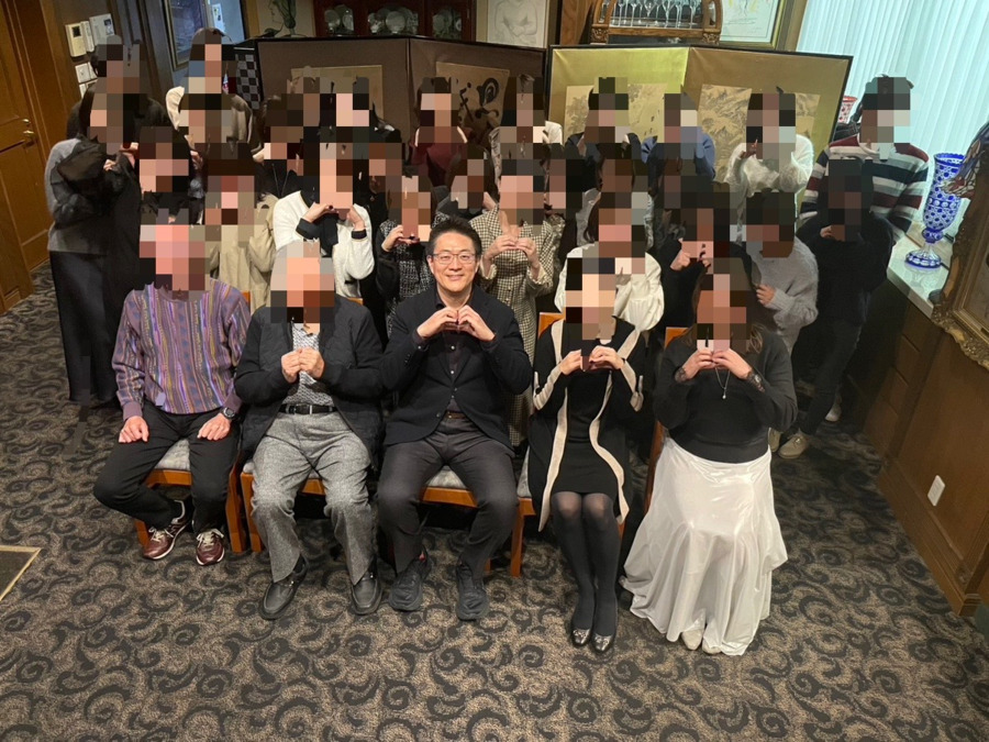 四日市内科ハートクリニックの写真2枚目：忘年会の様子です