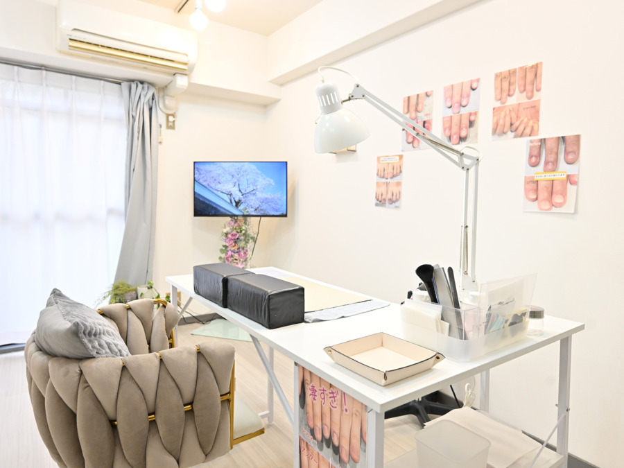 深爪矯正　爪悩み専門店グラシナ　なんば店【2025年10月07日オープン】（ネイリストの求人）の写真3枚目：