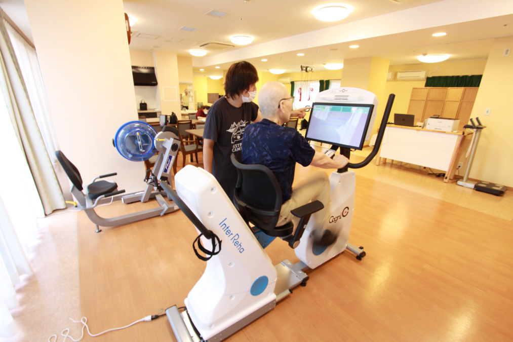 機能訓練特化型デイサービスリュミエールミント(介護職/ヘルパーの求人)の写真2枚目: