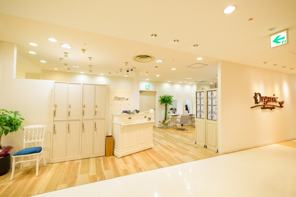 カラー専門店(白髪染め専門) オーガニックカラー白髪染めカラー専門店 Organicひばりが丘PARCO店(美容師の求人)の写真3枚目:
