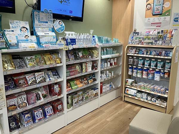 株式会社アイセイ薬局　アイセイ薬局　伊勢崎店（薬剤師の求人）の写真3枚目：アイセイ薬局　伊勢崎店の内観