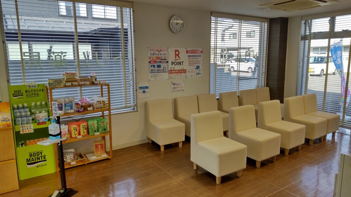 トリム薬局 春日新田店（調剤事務の求人）の写真3枚目：トリム薬局　春日新田店　待合室