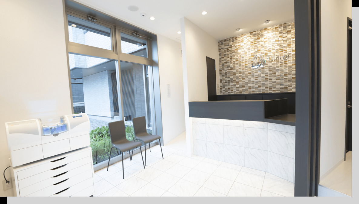 デンタルケアオフィス　クラルテ（歯科衛生士の求人）の写真4枚目：待合・受付室