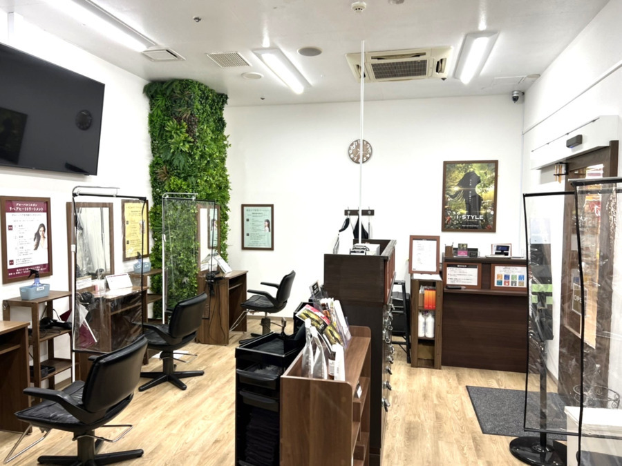 ダメージサロン I・STYLE ザ・ビッグ戸坂店（美容師の求人）の写真2枚目：