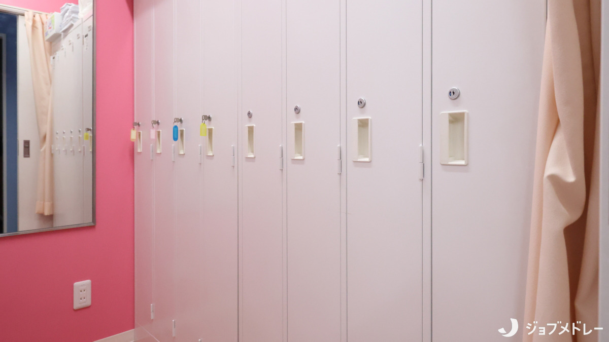 ほんじょう整形外科クリニック（看護師/准看護師の求人）の写真22枚目：ロッカーです