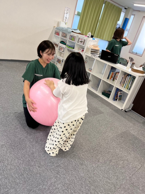 運動教室 まかろんキッズ 東村山教室【2026年04月オープン予定】(児童指導員/指導員の求人)の写真8枚目: