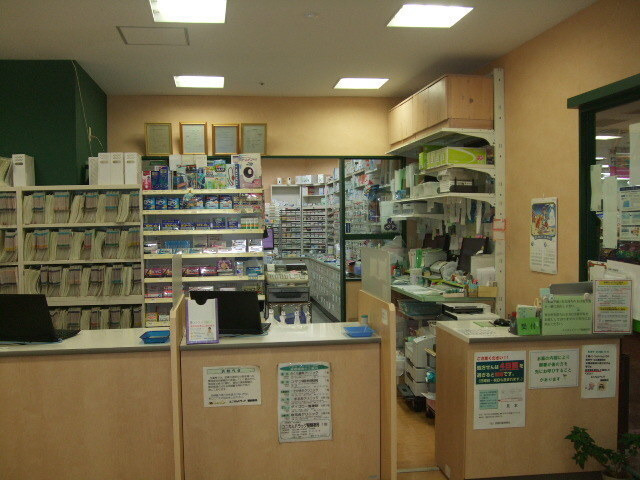 ユニカム醍醐薬局（薬剤師の求人）の写真16枚目：醍醐薬局内観です