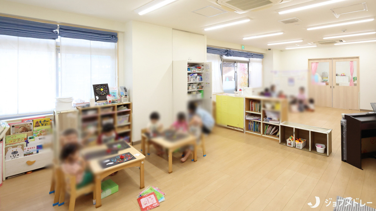 東三国サンフレンズ保育園（保育士の求人）の写真9枚目：元気いっぱい過ごせる広々としたスペースを確保しています