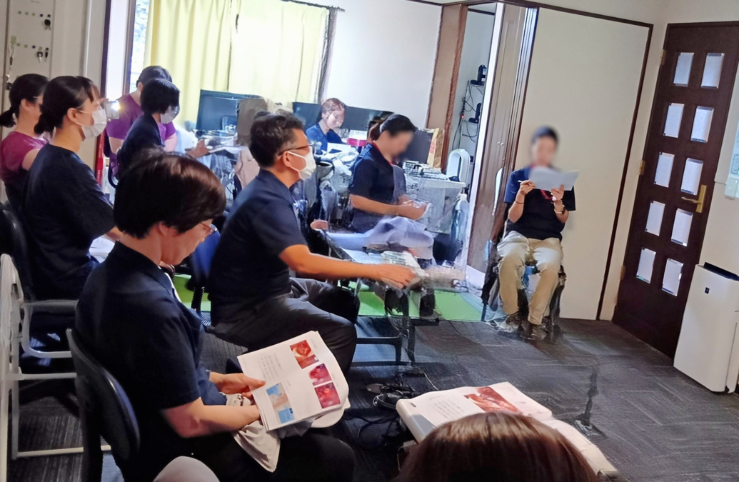 ガイア訪問看護ステーション 板橋(看護師/准看護師の求人)の写真6枚目:事業所での研修風景