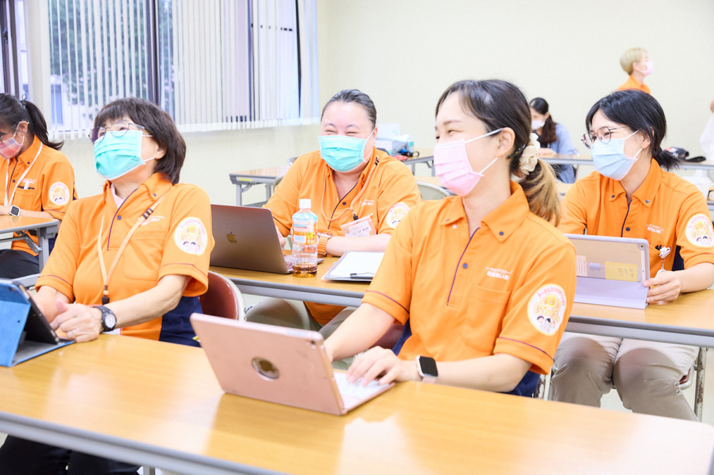 訪問介護ステーション和気あいあい(看護師/准看護師の求人)の写真3枚目:雰囲気も明るくコミュニケーションも取りやすい職場です!