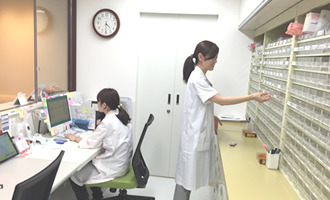 野間薬局 二日市駅前店の写真2枚目：