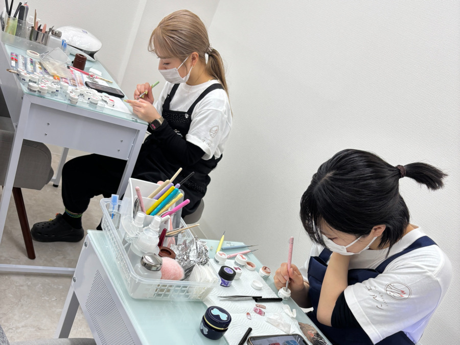 Nail&Beauty コルンの写真5枚目：研修期間が終了しても手厚いフォローが自慢！