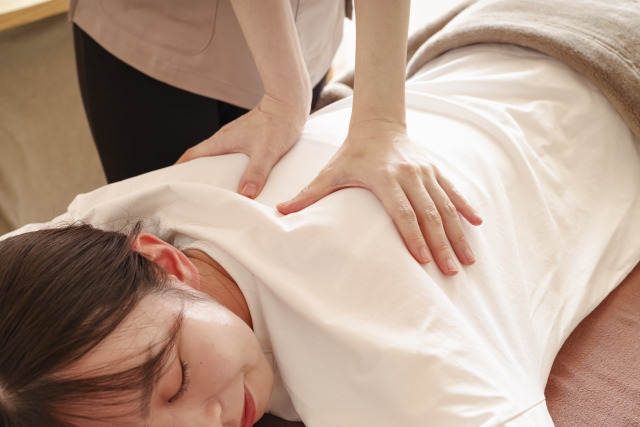 出張リラクゼーションリラクシング 京都店(エステティシャン/セラピストの求人)の写真3枚目: