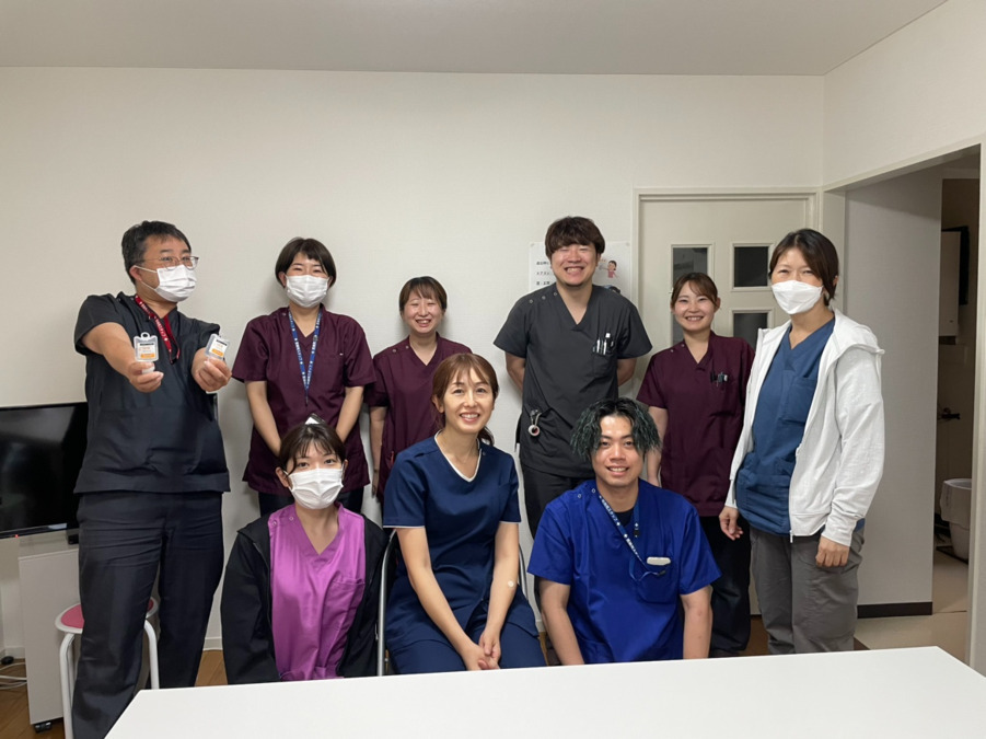 医療法人社団敬正会　あんクリニック訪問診療（看護師/准看護師の求人）の写真5枚目：20代～50代と様々な年代の看護師が活躍しています。