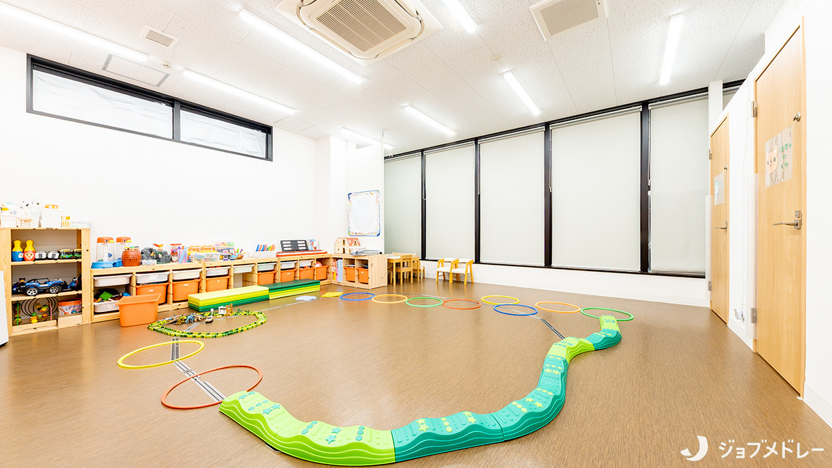 てらぴぁぽけっと　さいたま浦和教室（作業療法士の求人）の写真5枚目：事業所内は広々とした空間です