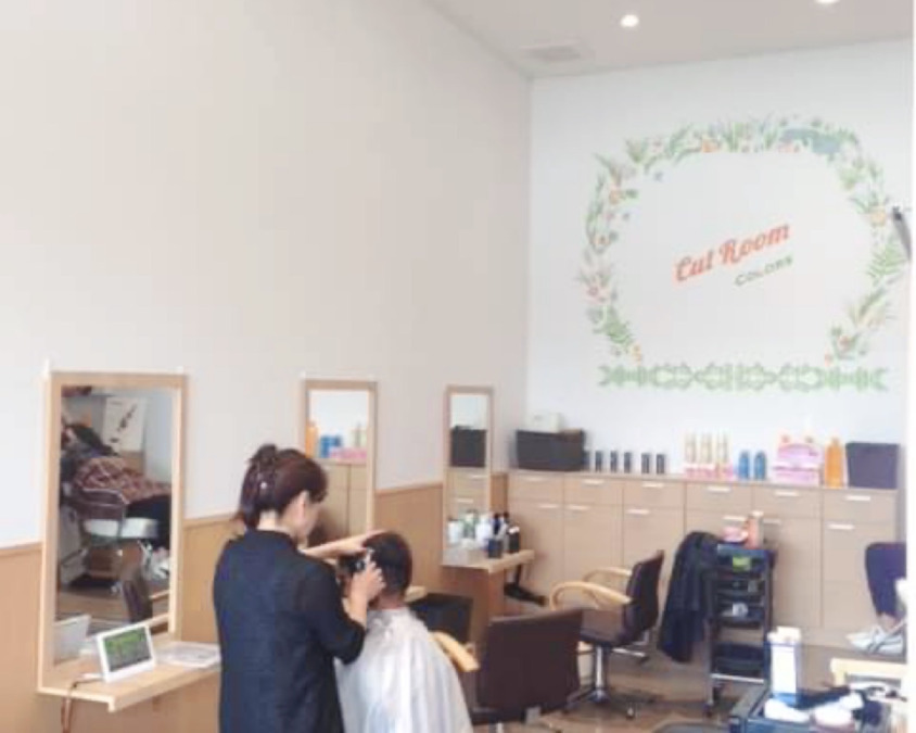 カットルームカラーイオン三川店の写真3枚目：